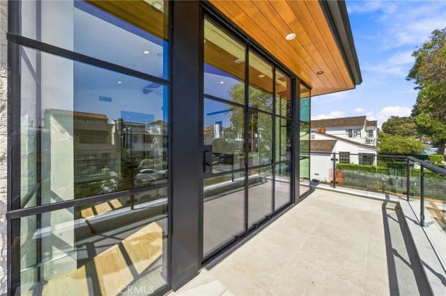 209 Narcissus Avenue, Corona Del Mar, CA 92625