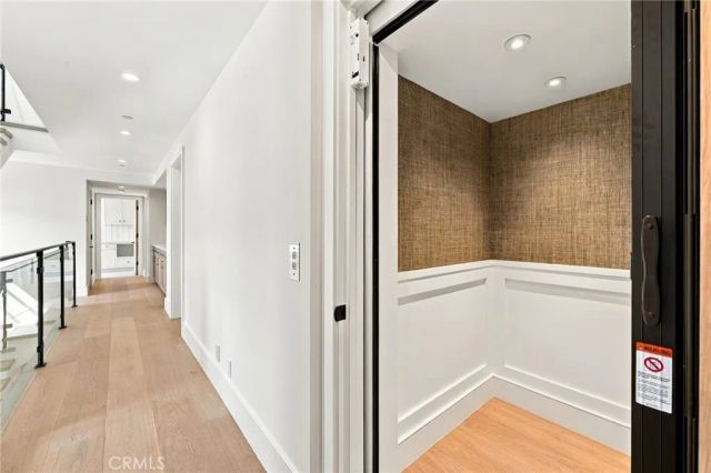 209 Narcissus Avenue, Corona Del Mar, CA 92625
