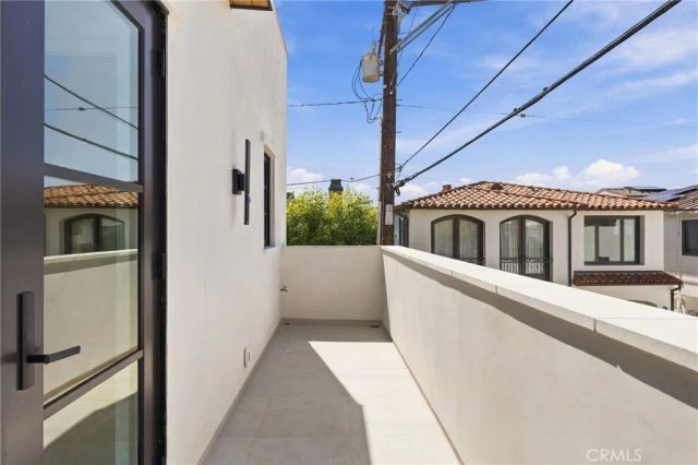 209 Narcissus Avenue, Corona Del Mar, CA 92625
