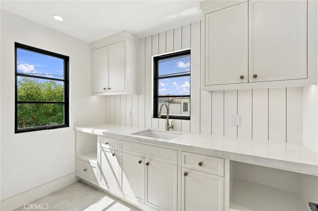 209 Narcissus Avenue, Corona Del Mar, CA 92625