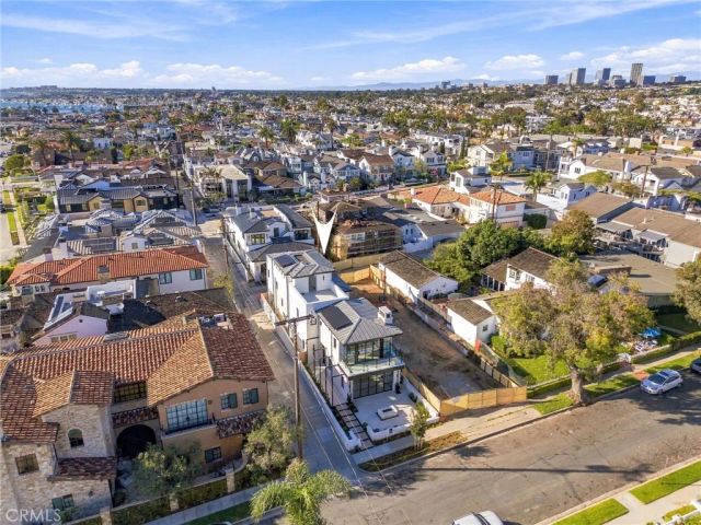 209 Narcissus Avenue, Corona Del Mar, CA 92625