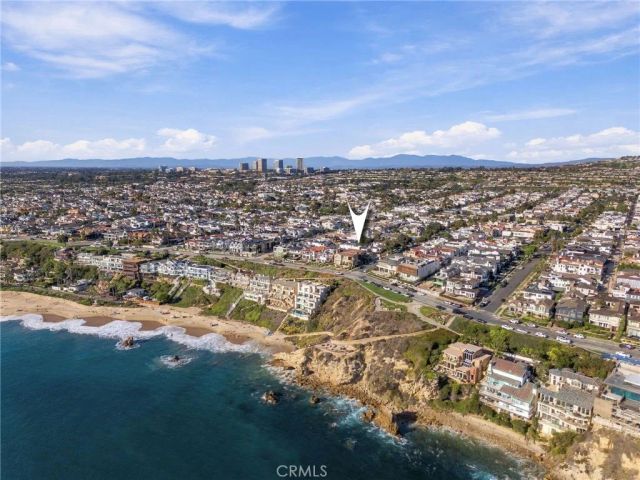 209 Narcissus Avenue, Corona Del Mar, CA 92625
