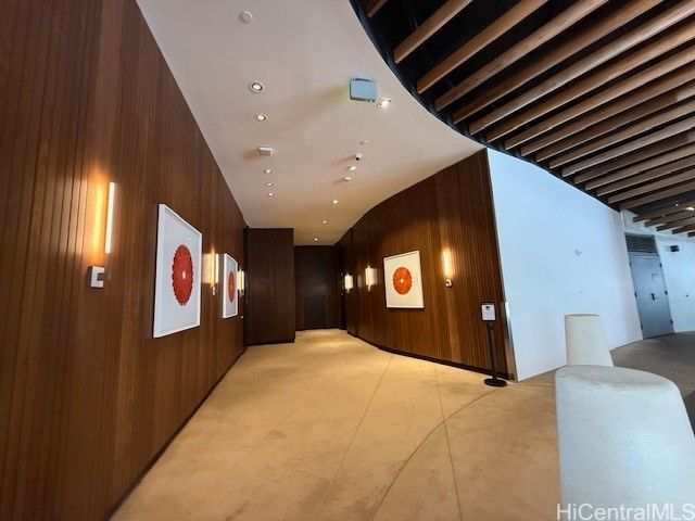 1000 Auahi Street 403, Honolulu, HI 96814