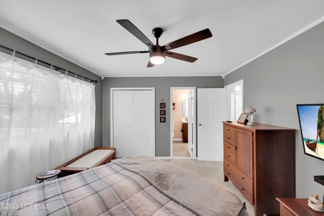17 Eliot Road, Manalapan, NJ 07726