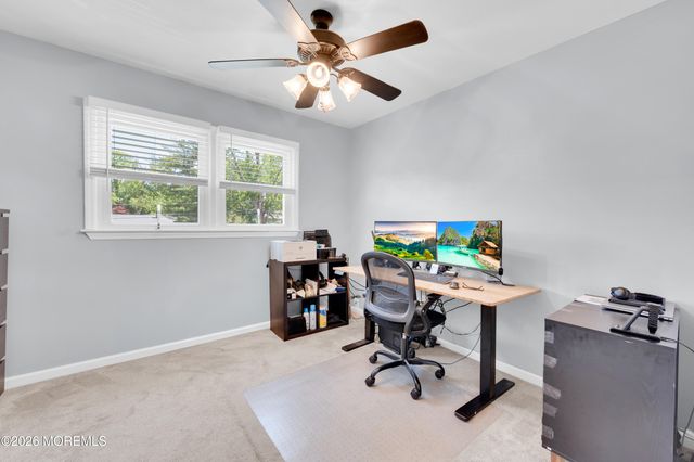 17 Eliot Road, Manalapan, NJ 07726