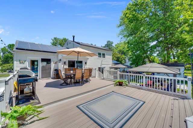 17 Eliot Road, Manalapan, NJ 07726