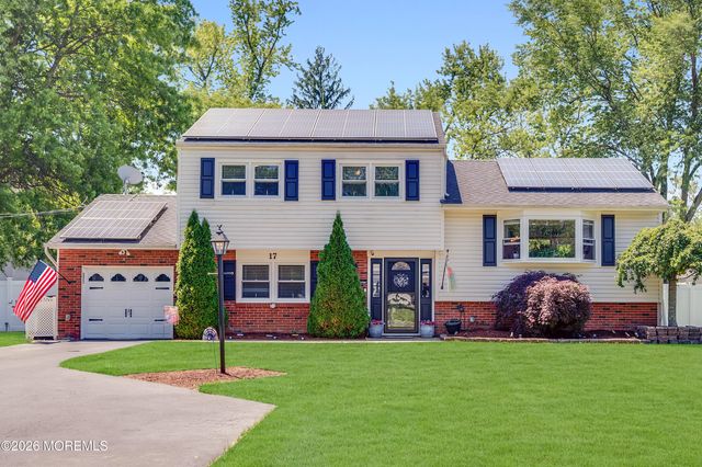 17 Eliot Road, Manalapan, NJ 07726