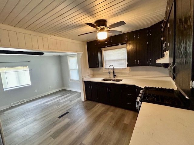 1586 Faithorn Avenue, Crete, IL 60417
