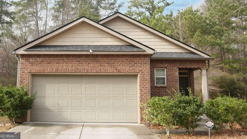 813 Blue Hill Lane, Atlanta, GA 30349