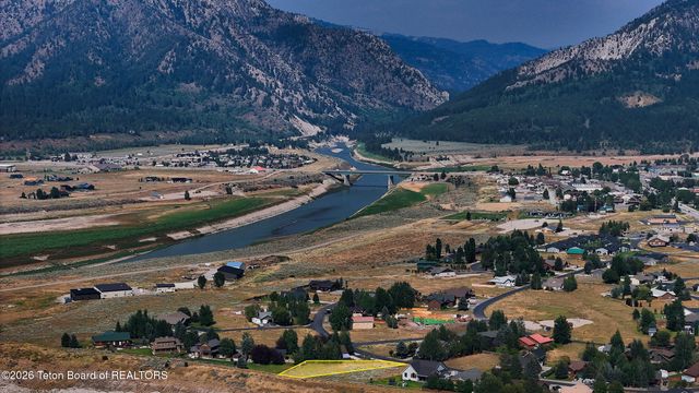536 SNAKE RIVER Drive, Alpine, WY 83128 property photo