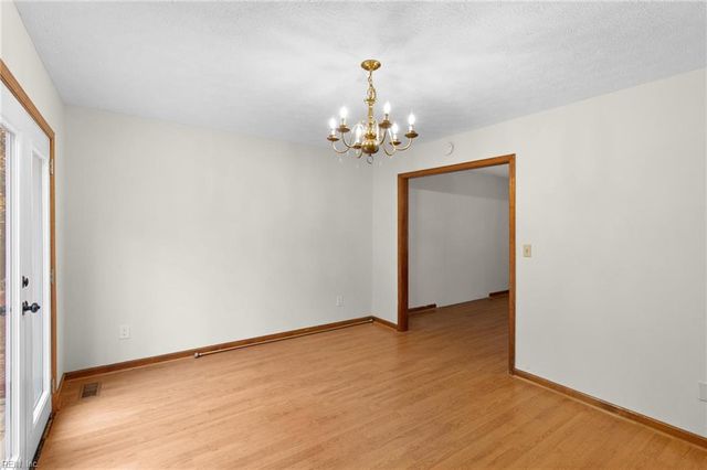 6154 Wildflower LN, Hayes, VA 23072