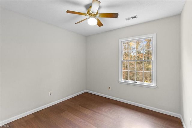 6154 Wildflower LN, Hayes, VA 23072