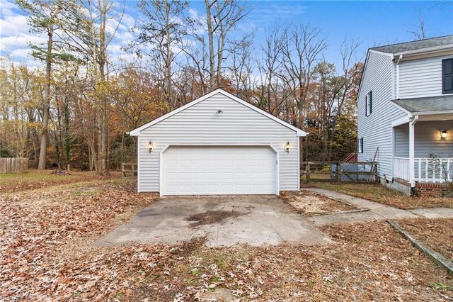 6154 Wildflower LN, Hayes, VA 23072