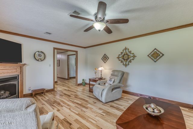 3408 Manchester Lane, Johnson City, TN 37601