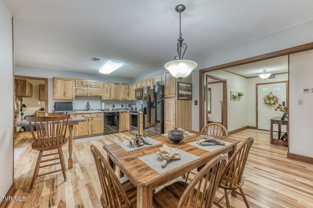 3408 Manchester Lane, Johnson City, TN 37601