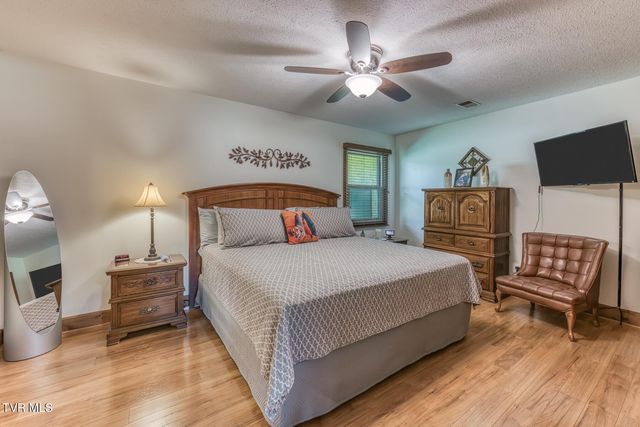 3408 Manchester Lane, Johnson City, TN 37601