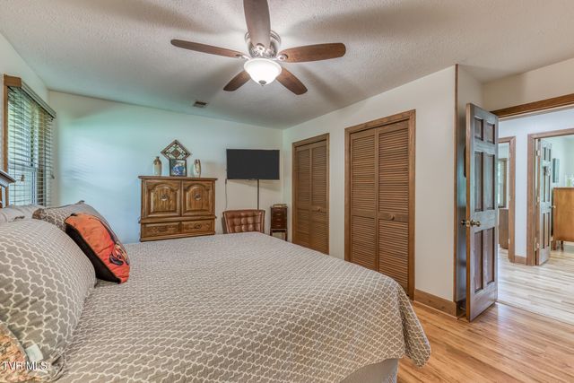 3408 Manchester Lane, Johnson City, TN 37601
