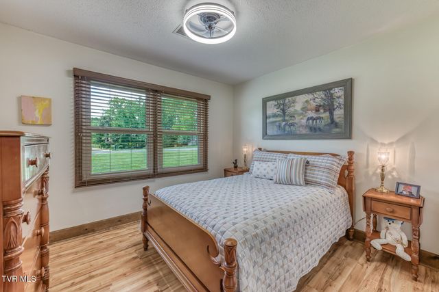 3408 Manchester Lane, Johnson City, TN 37601