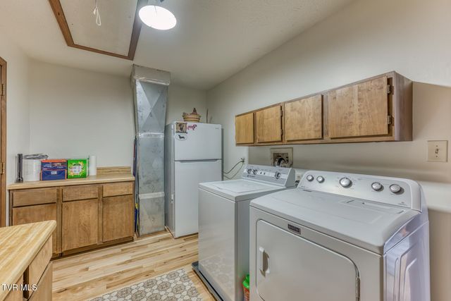 3408 Manchester Lane, Johnson City, TN 37601