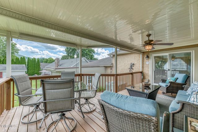 3408 Manchester Lane, Johnson City, TN 37601