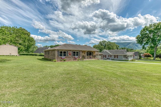 3408 Manchester Lane, Johnson City, TN 37601