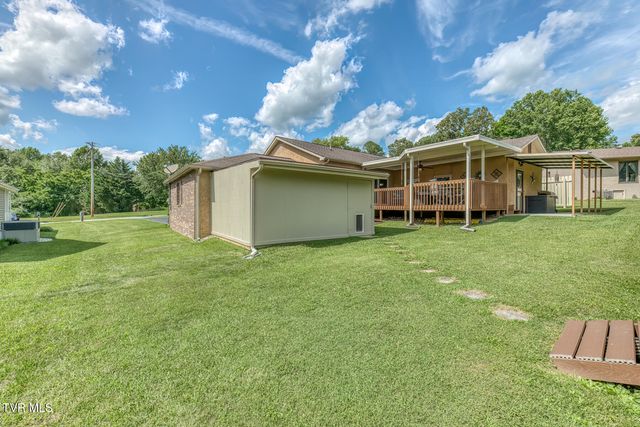 3408 Manchester Lane, Johnson City, TN 37601