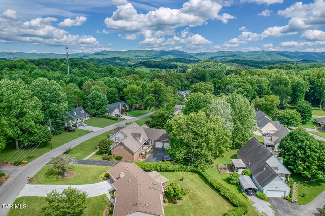 3408 Manchester Lane, Johnson City, TN 37601
