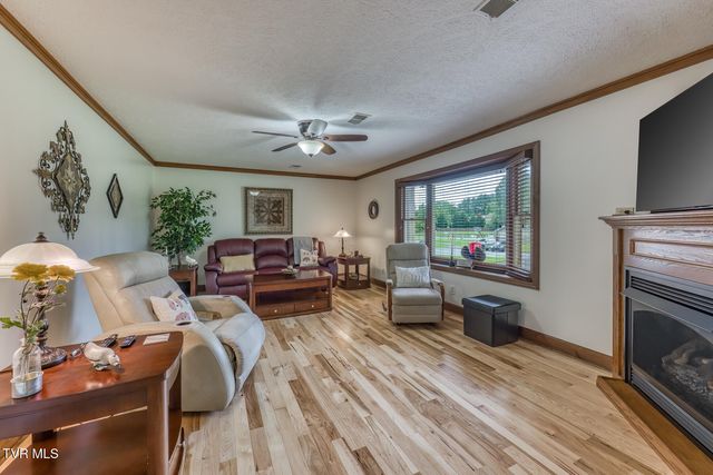 3408 Manchester Lane, Johnson City, TN 37601