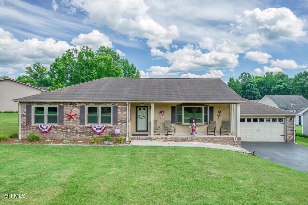 3408 Manchester Lane, Johnson City, TN 37601