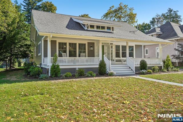 23 Bradford Street, Glen Rock, NJ 07452