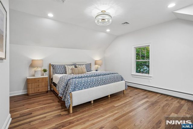 23 Bradford Street, Glen Rock, NJ 07452