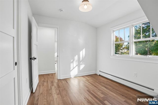 23 Bradford Street, Glen Rock, NJ 07452