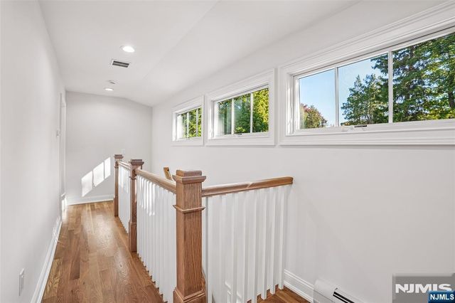 23 Bradford Street, Glen Rock, NJ 07452