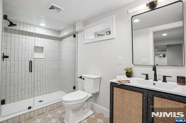 23 Bradford Street, Glen Rock, NJ 07452