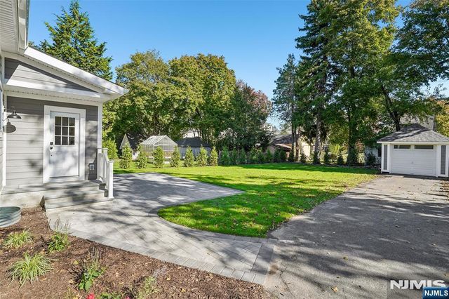 23 Bradford Street, Glen Rock, NJ 07452