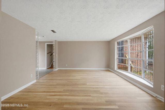 8648 HOWELL Drive, Jacksonville, FL 32208