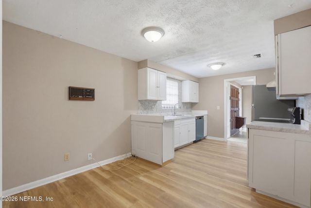 8648 HOWELL Drive, Jacksonville, FL 32208