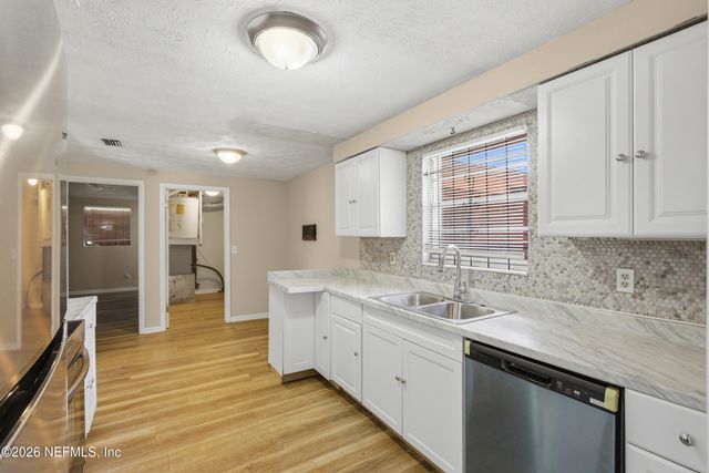 8648 HOWELL Drive, Jacksonville, FL 32208