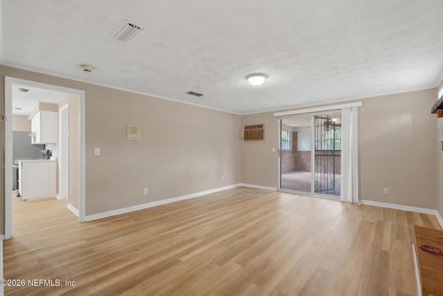 8648 HOWELL Drive, Jacksonville, FL 32208