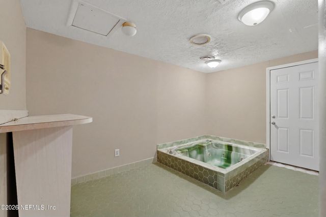 8648 HOWELL Drive, Jacksonville, FL 32208