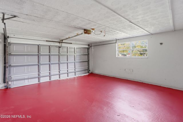 8648 HOWELL Drive, Jacksonville, FL 32208