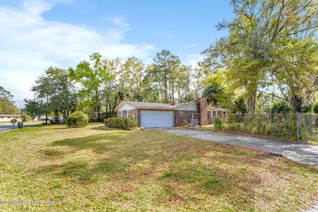 8648 HOWELL Drive, Jacksonville, FL 32208