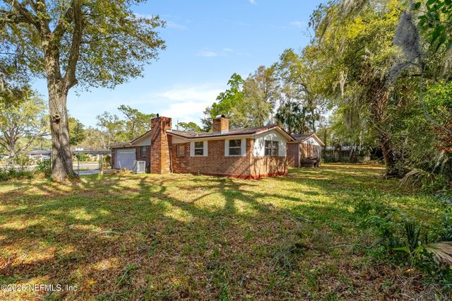 8648 HOWELL Drive, Jacksonville, FL 32208