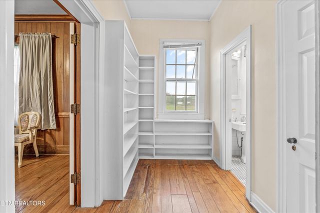 307 N Burn Rd, Niota, TN 37826