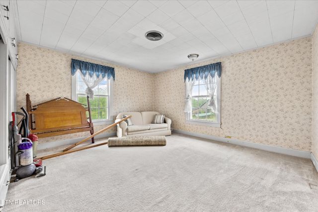 307 N Burn Rd, Niota, TN 37826