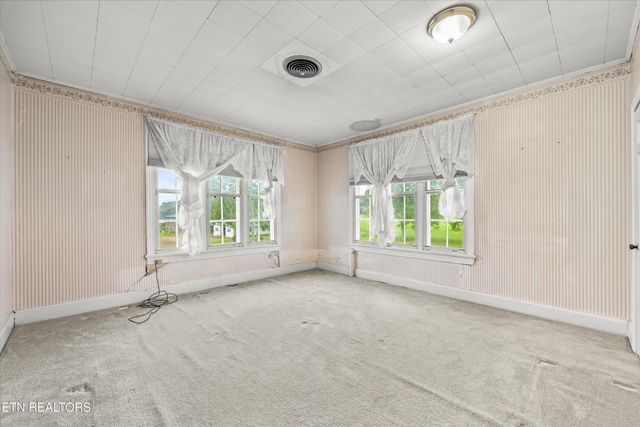 307 N Burn Rd, Niota, TN 37826