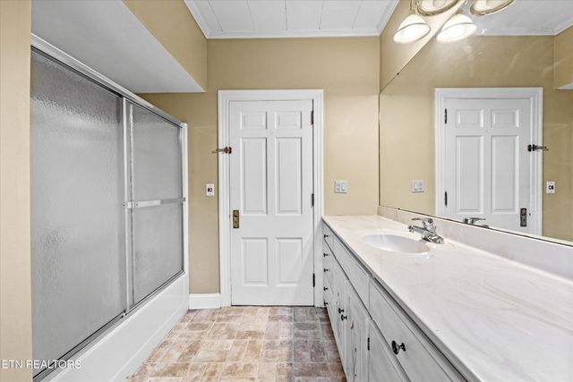 307 N Burn Rd, Niota, TN 37826