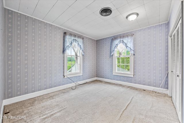 307 N Burn Rd, Niota, TN 37826