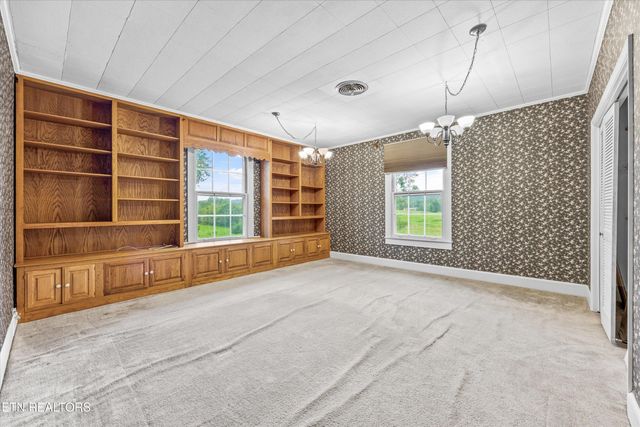 307 N Burn Rd, Niota, TN 37826