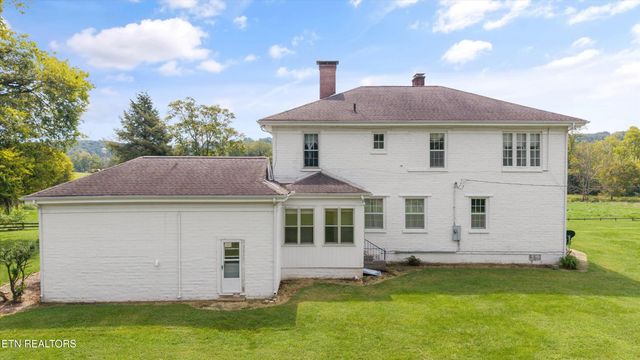 307 N Burn Rd, Niota, TN 37826